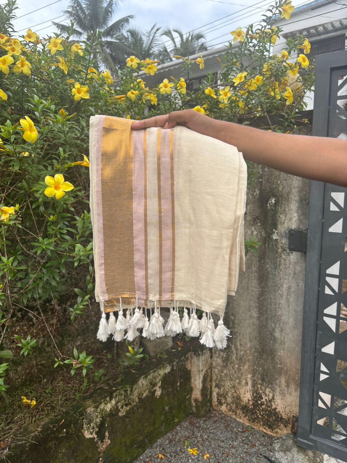Mulcotton Onam Saree